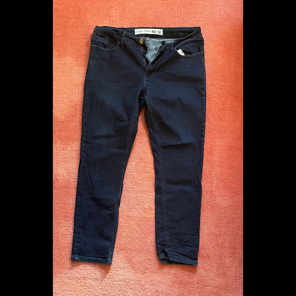 BARBELL APPAREL Athletic Fit Jeans w/Light Stretch • 34w, 30 inseam